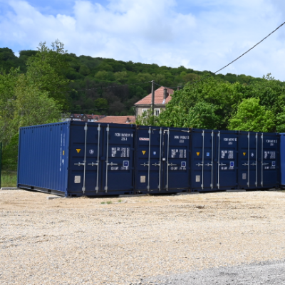 Containers en accès libre par digicode 7j/7 et 24h/24 Containers en accès libre par digicode 7j/7 et 24h/24